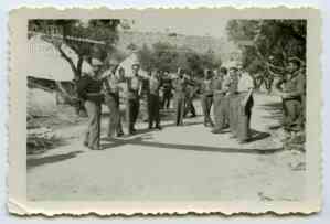 Γιορτή στο Στρατόπεδο για την 25η Μαρτίου 1947